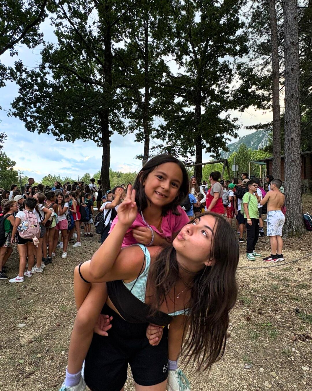 ragazzi che si divertono